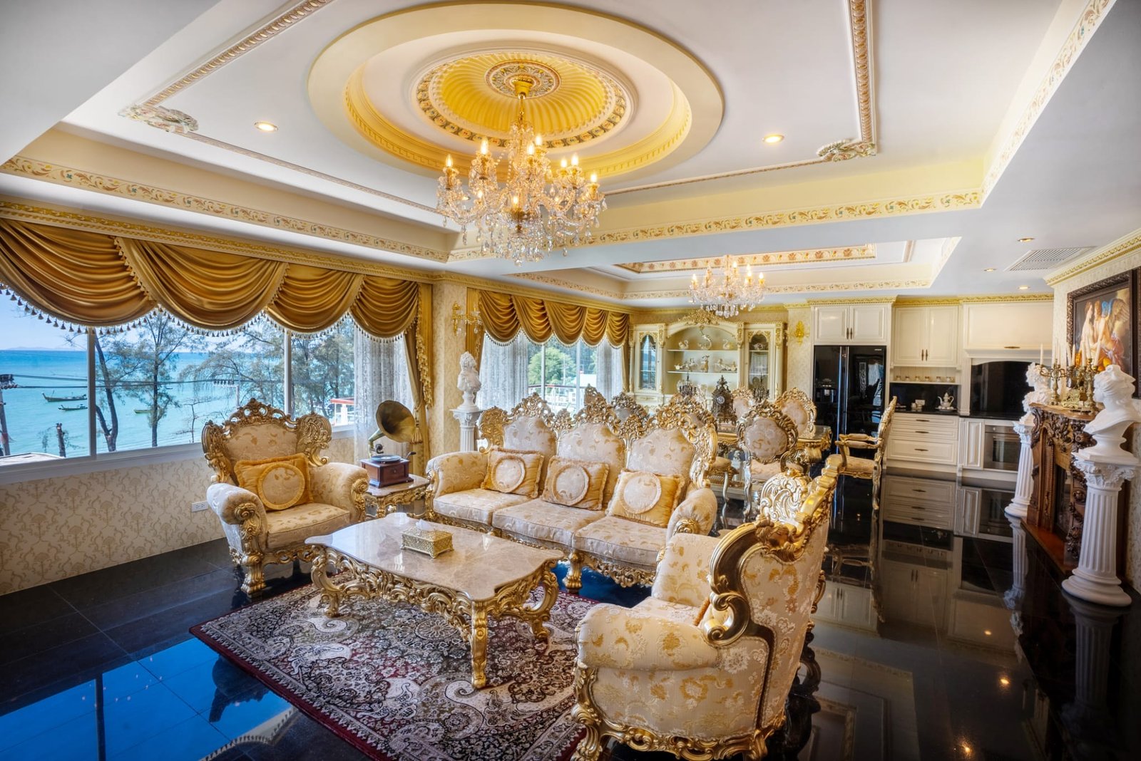 40 Phuket Seaview Resotel PentHouse