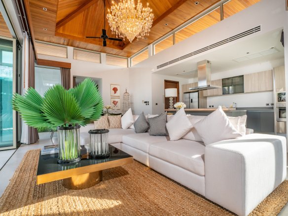 5 Bed Villa in Botanica Grand Avenue