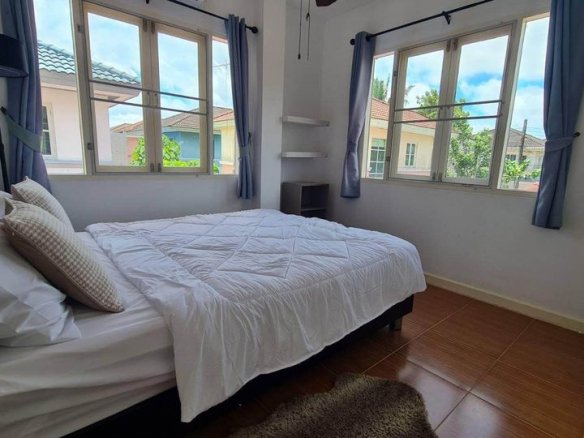 3 bed house in Chalong